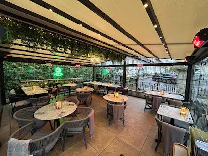 Sotto Lounge Bar