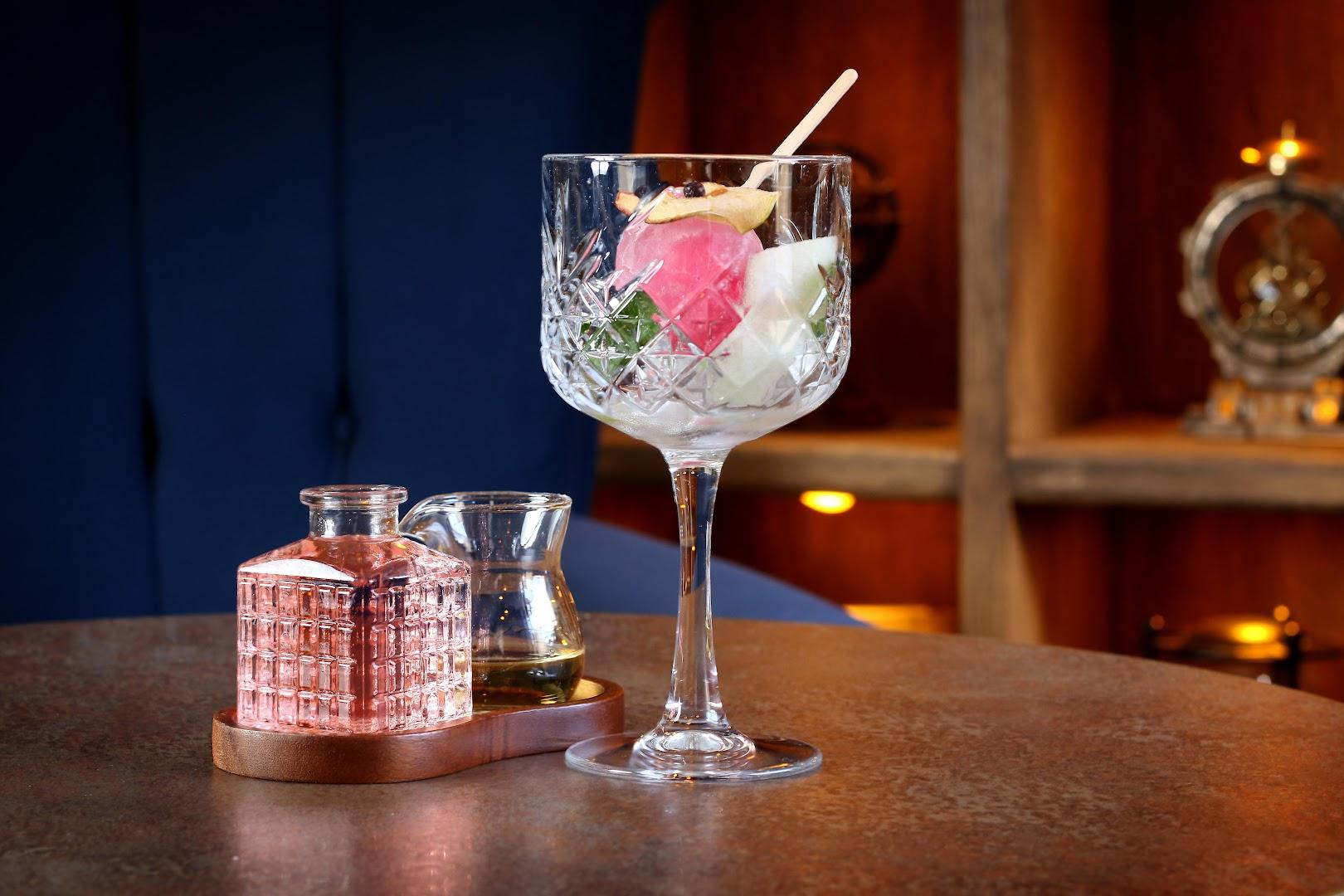 Memsahib's Lounge photo 5